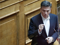 Θάνος Μωραΐτης: «Επικοινωνιακό κρεσέντο ...