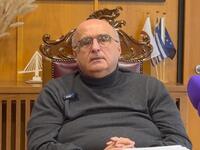 Χρ. Μπούρας: “Η χώρα έπρεπε να έχει 10 π...