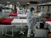 Σε επιφυλακή και οι ελληνικές υγειονομικ...