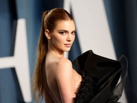 Copper hair: Τα it girls στρέφονται στο ...