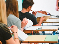 Αντίστροφη μέτρηση για τη λήξη των μαθημ...