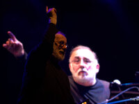 Στιγμές του Θάνου Μικρούτσικου στην Πάτρ...