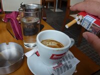 Πάτρα: «Έφοδος» του υγειονομικού σε καφε...