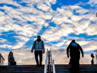 Καιρός: Ανεβαίνει από σήμερα η θερμοκρασ...