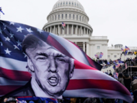 Το Κογκρέσο καλεί τον Τραμπ να καταθέσει...