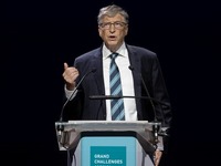 Ο Μπιλ Γκέιτς «ανέλαβε την ευθύνη για τι...