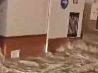 Ισπανία: Σφοδρές βροχοπτώσεις και εκτετα...