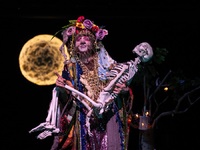 Ούτε σοβαροφάνεια, ούτε τελειότητα: Πήγα...