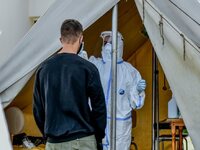 Κορωνοϊός: Γυρίσαμε 100 μέρες πίσω - Ρεκ...