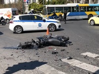 Τροχαίο στη Βουλή: Ο 23χρονος Ιάσωνας έδ...