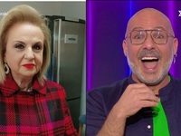 Η Ματίνα Παγώνη ζητά από τον Νίκο Μουτσι...