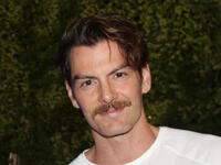 Ο Γιάννης Κουκουράκης μεταμορφώνεται σε ...