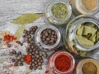 7 μπαχαρικά που κάνουν καλό στην υγεία