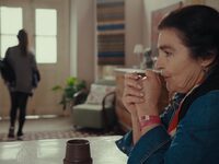 Η Γη της Ελιάς: Η σχέση του Χρήστου με τ...