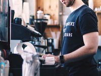 Έλεγχοι για φοροδιαφυγή: Τρεις στους δέκ...