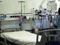 Η μάνα του βρέφους που βρέθηκε νεκρό το ...