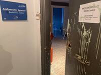 Επίθεση αγνώστων στα γραφεία των βουλευτ...