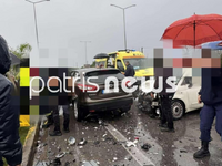 Πατρών - Πύργου: Σοβαρό τροχαίο με 7 τρα...