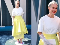 Σάρα Πόλσον: Με βάση το κίτρινο και φούσ...