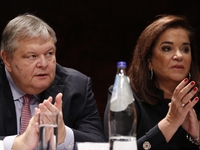 Πάτρα: Βενιζέλος και Μπακογιάννη συζητού...