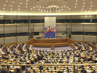 ΕΕ: Συμφωνία για το 5ο πακέτο κυρώσεων κ...