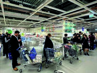 Πόλεμος στην Ουκρανία: Η ΙΚΕΑ πουλάει τα...