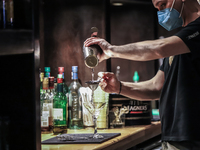 Χαλάρωση μέτρων: Συνεδριάζει η Επιτροπή-...