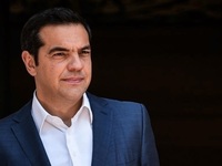 Τσίπρας: Κυβερνούν με παράνομες παρακολο...