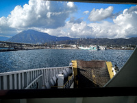 Κακοκαιρία Erminio: Έκλεισε το πορθμείο ...