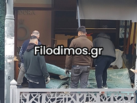 Αίγιο: Κλέφτες «κατέβασαν» με αγροτικό τ...