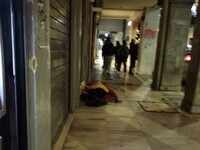 Πάτρα: Το μηχάνημα της τράπεζας και ο απ...