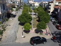 Πάτρα: Η συνοικία με το μεθυστικό ανοιξι...