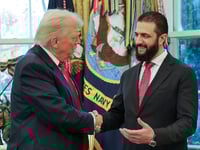 Συνάντηση Τραμπ - Αλ Σάρα: Άρση των κυρώ...