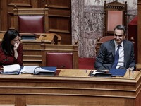 LIVE: Η συζήτηση του εκπαιδευτικού νομοσχεδίου 