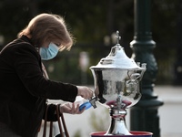 Θεοφάνεια: Τα ήθη και τα έθιμα του τριήμ...