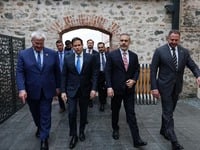 Ολοκληρώθηκαν οι συνομιλίες μεταξύ ουκρα...