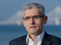 Η Ελλάδα έχει ανάγκη από ένα νέο δόγμα δ...