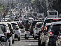 Ανατιμήσεις: Δύο μισθοί μόνο για τα καύσ...