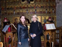 Κατερίνα Μονογυιού: Σε μοναστήρι στα Μετ...