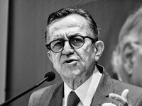 Στο σκαμνί ο Νίκος Νικολόπουλος για ομοφ...