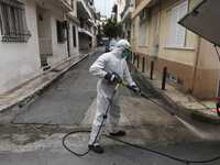 Γνωστή αγιογράφος της Μυκόνου το δεύτερο...