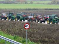 Αχαΐα: Στο δρόμο οι αγρότες- Ετοιμάζοντα...