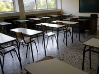 Το σενάριο να ξεκινήσει νωρίτερα η σχολι...