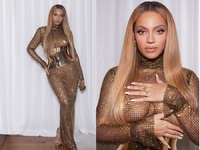 Η Μπιγιονσέ ντύθηκε (ή γδύθηκε) για μια ...