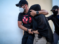 Επίθεση με βιτριόλι: Δάκρυσε η Ιωάννα ότ...