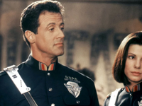Demolition Man: Πώς η ταινία του 1993 με...