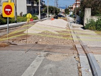 Πάτρα: Σκάβουν τον δρόμο γιατί ήταν πιο ...