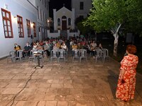 Με την παράσταση "Λέξη στο Δέντρο&q...