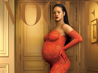 Sexy με φουσκωμένη κοιλιά; Περήφανη έγκυ...