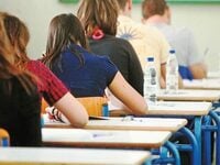 Πανελλαδικές 2025: Πότε ξεκινούν, τι περ...